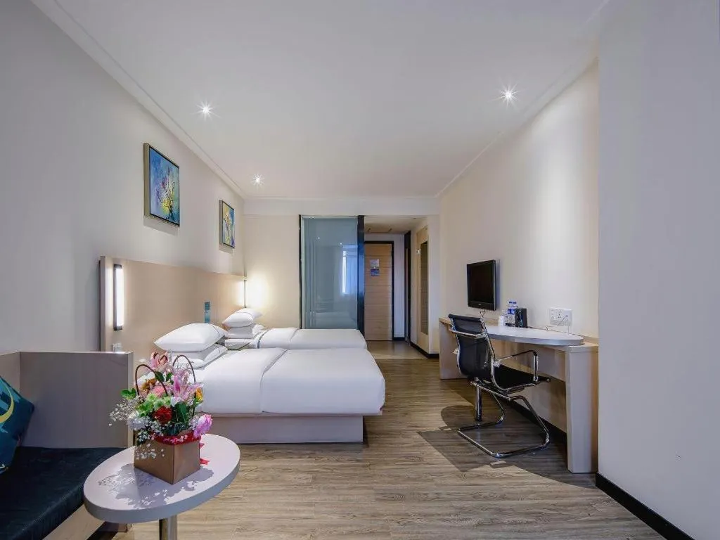 Bed in City Comfort Inn Nanning Normal University Mingxiu Metro Station