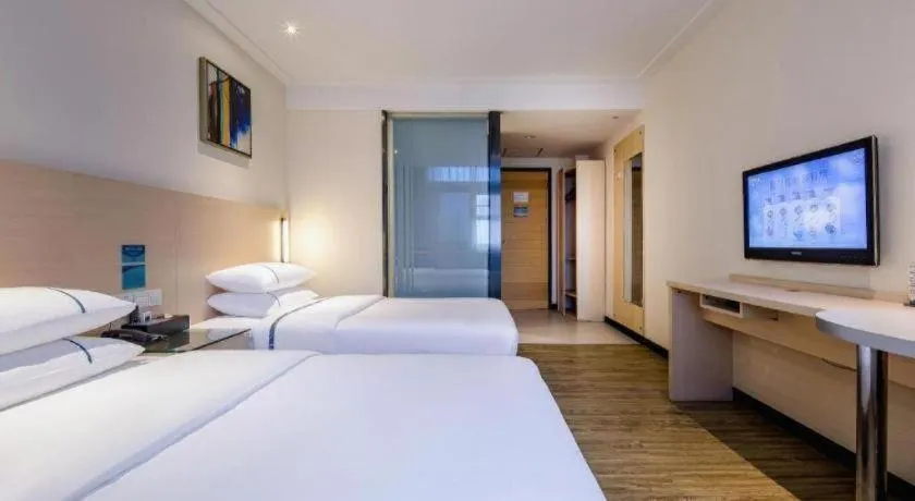 Bed in City Comfort Inn Nanning Normal University Mingxiu Metro Station