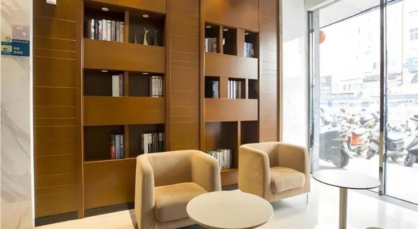 City Comfort Inn Nanning Normal University Mingxiu Metro Station