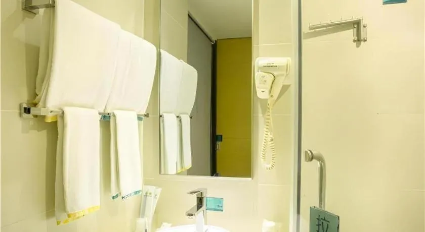 City Comfort Inn Nanning Normal University Mingxiu Metro Station