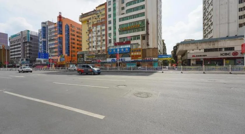 City Comfort Inn Nanning Normal University Mingxiu Metro Station