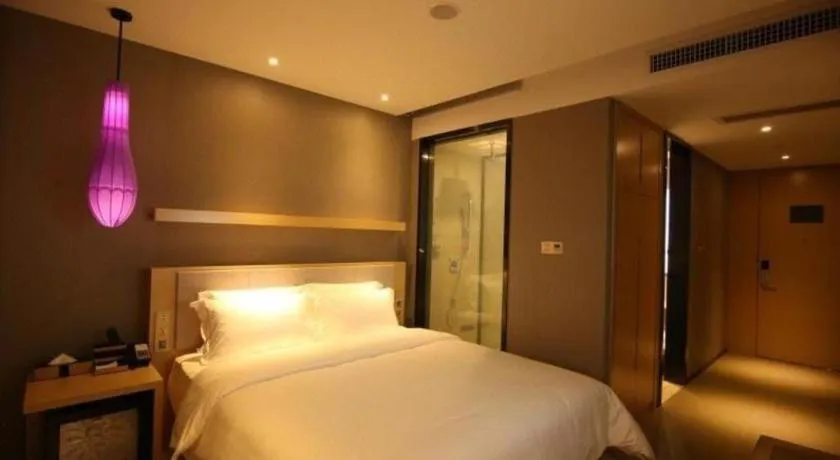 Bed in Lavande Hotel Guangzhou Tianhe Sports West Road Subway Station