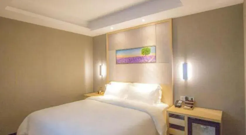 Bed in Lavande Hotel Guangzhou Tianhe Sports West Road Subway Station Bed in Lavande Hotel Guangzhou Tianhe Sports West Road Subway Station