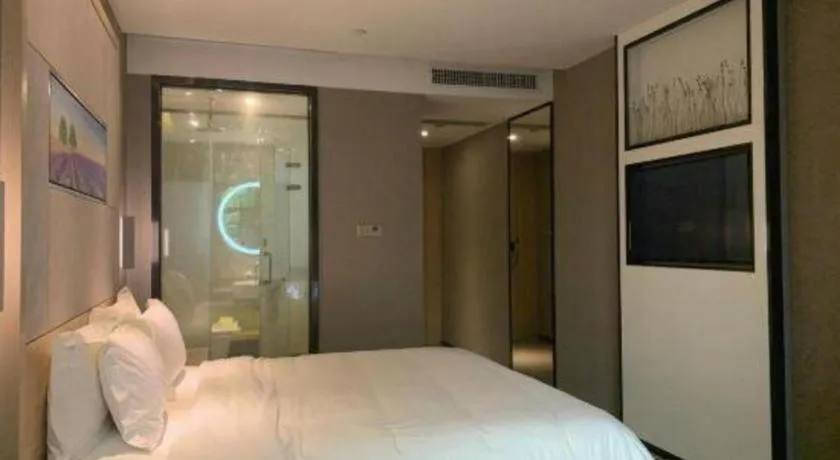 Bed in Lavande Hotel Guangzhou Tianhe Sports West Road Subway Station