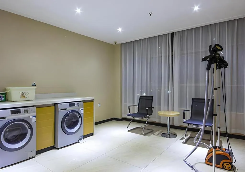 City Comfort Inn Zhuzhou Sports Center Red Star Macalline