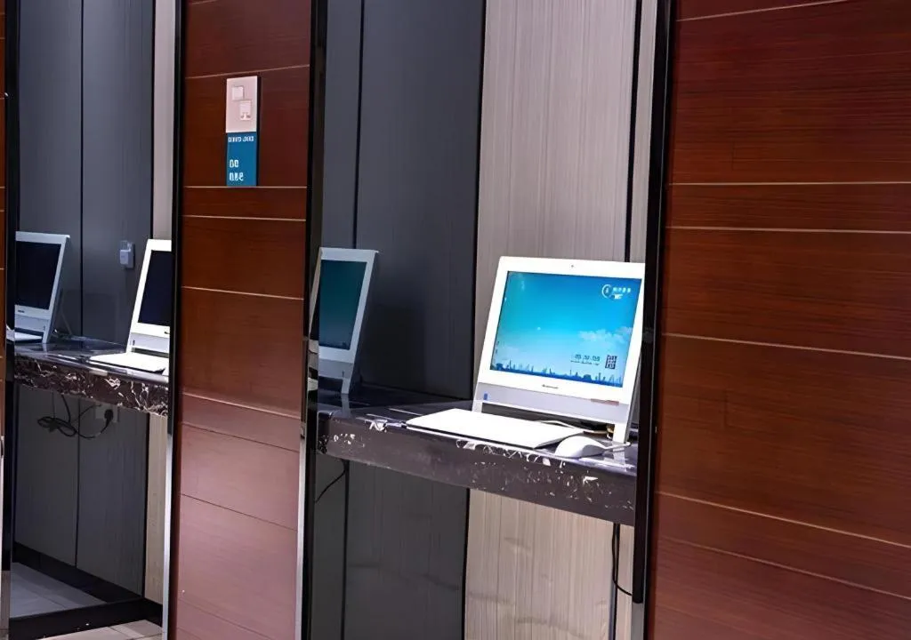 City Comfort Inn Zhuzhou Sports Center Red Star Macalline