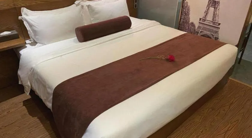 Bed in James Joyce Xi'an West Chang'an Ave University Twon