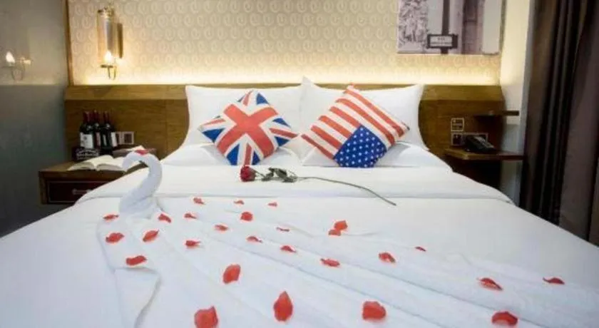 Bed in James Joyce Xi'an West Chang'an Ave University Twon