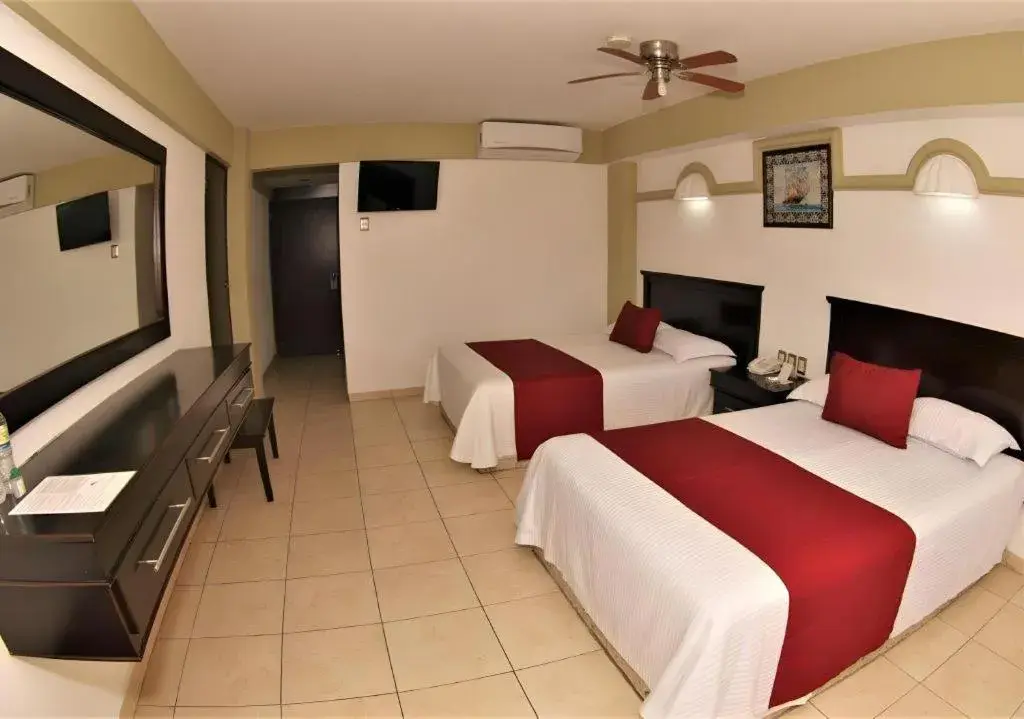 Bed in Hotel Playa Bonita Bed in Hotel Playa Bonita