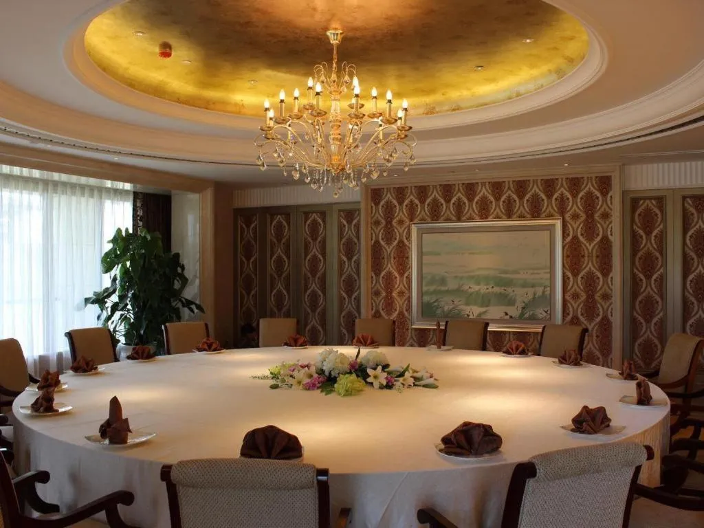 Suqian Canal Jinling Hotel