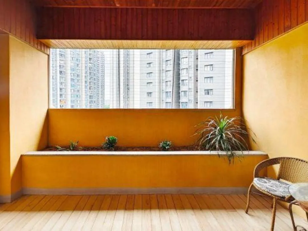 Chuanghui Business Hotel