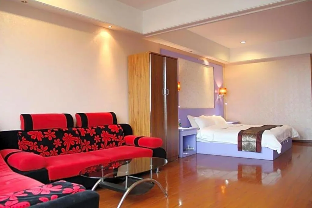 Chuanghui Business Hotel