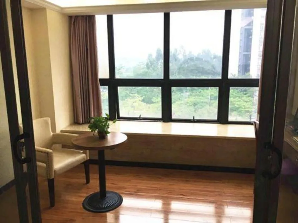 Chuanghui Business Hotel