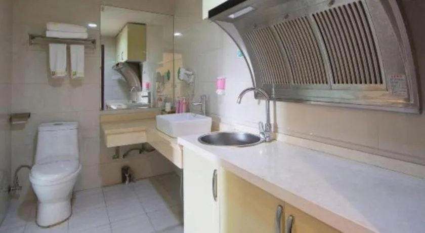 Chuanghui Business Hotel