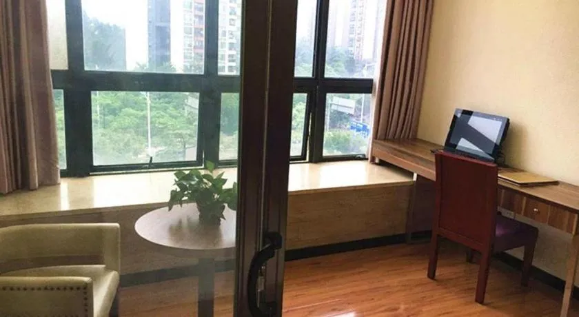 Chuanghui Business Hotel