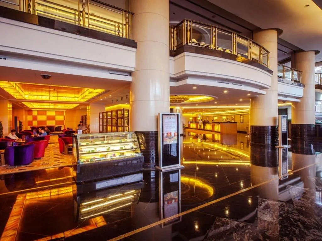 Wuhan Premier Mayflowers Hotel