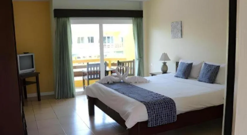 Bed in Bacchus Home Resort