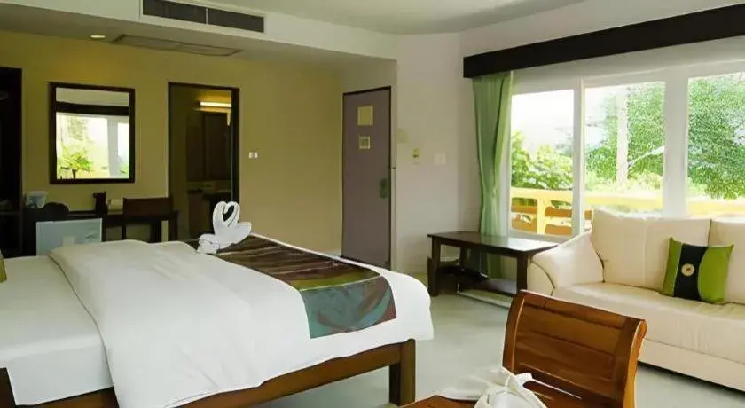 Bed in Bacchus Home Resort Bed in Bacchus Home Resort