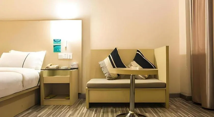 Bed in City Comfort Inn Nanning Guangxi University Xiuling Road Metro Station