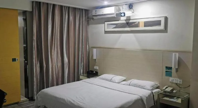 Bed in City Comfort Inn Nanning Guangxi University Xiuling Road Metro Station