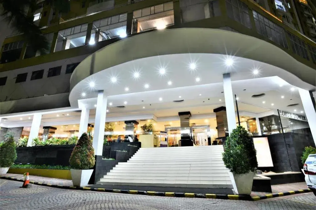 Great Western Hotel & Resort Serpong - Tangerang Great Western Hotel & Resort Serpong - Tangerang
