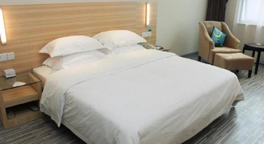Bed in City Comfort Inn Jingzhou Ancient City Taiyue Road