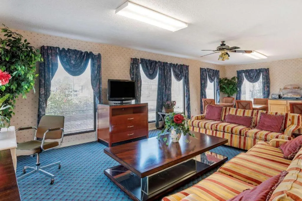 Econo Lodge Pearl - Jackson