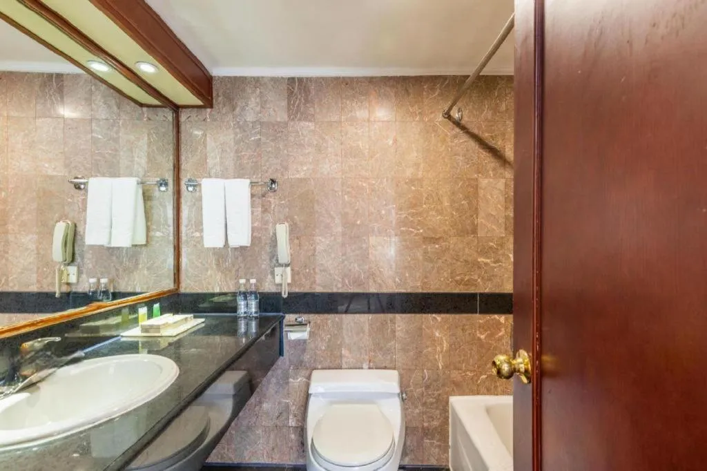 Dalian Bohai Pearl Hotel