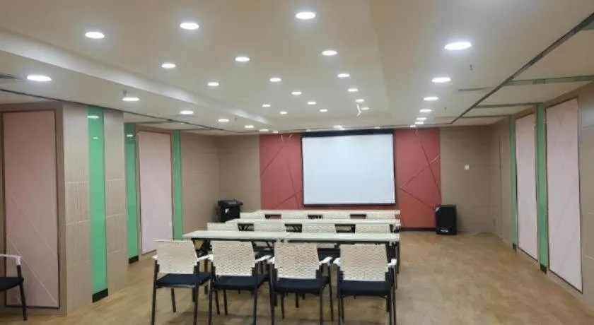 Dalian Bohai Pearl Hotel