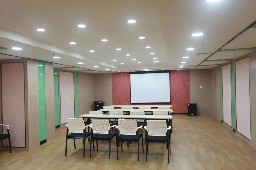 Dalian Bohai Pearl Hotel