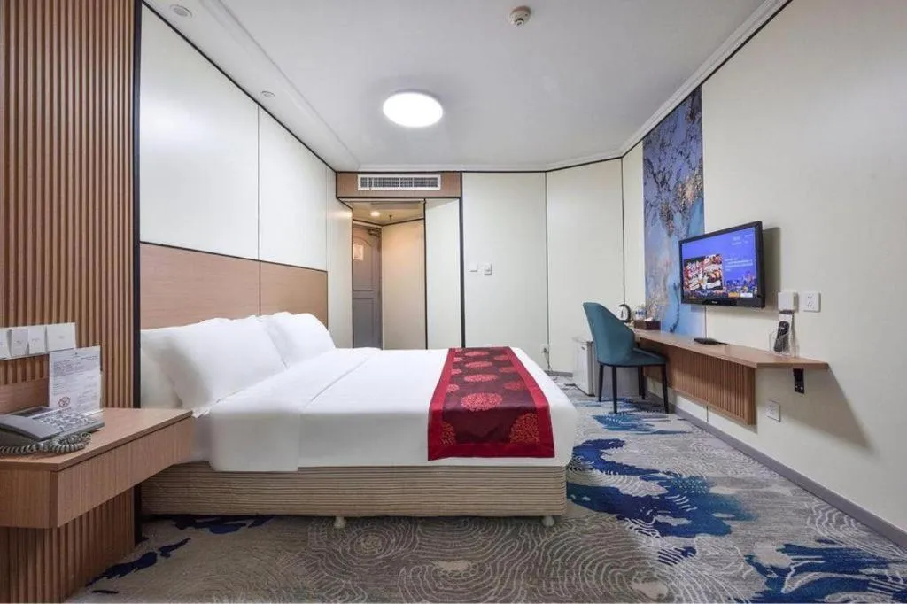 Bed in Dalian Bohai Pearl Hotel