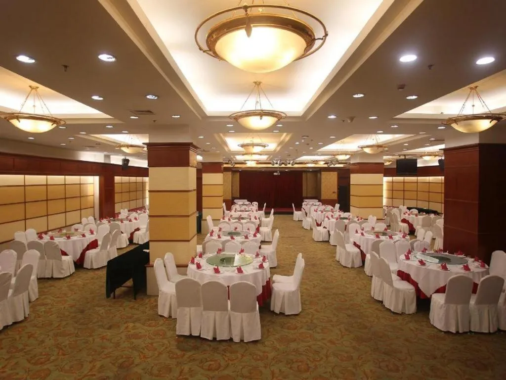 Dalian Bohai Pearl Hotel