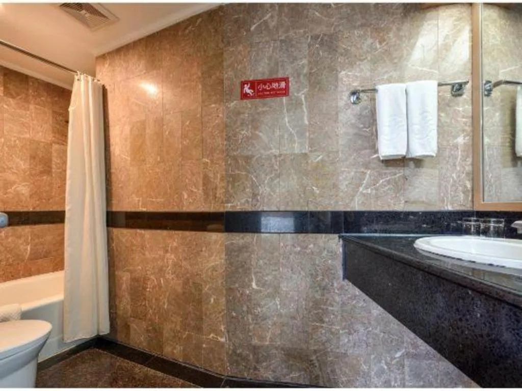 Dalian Bohai Pearl Hotel