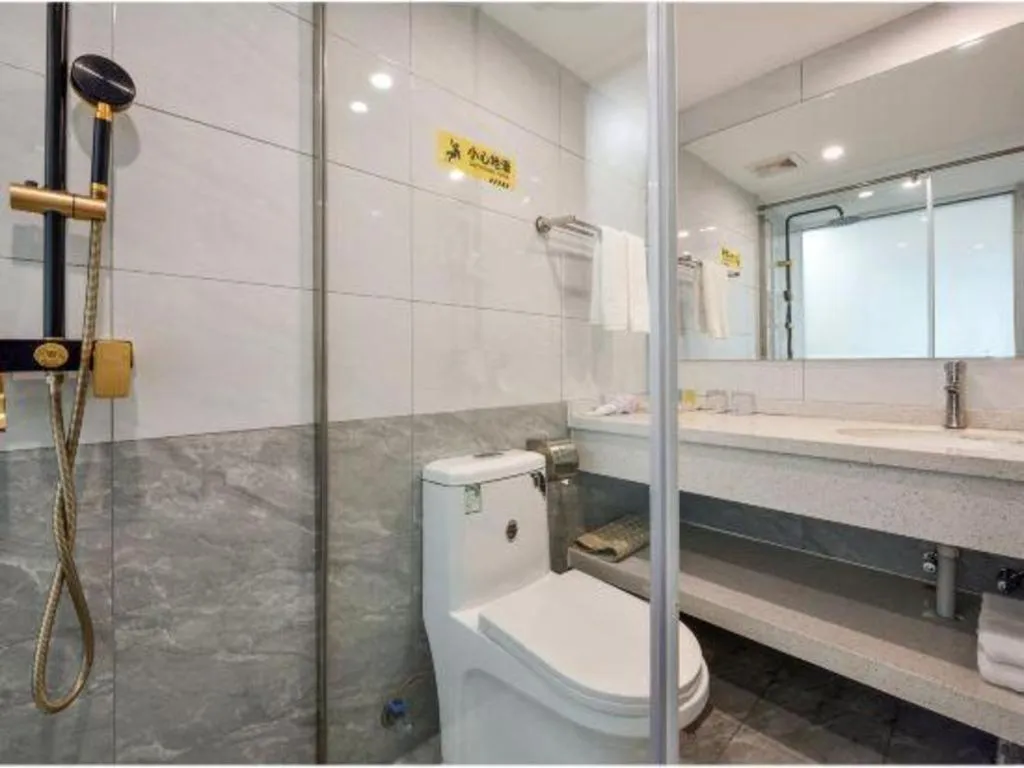 Dalian Bohai Pearl Hotel