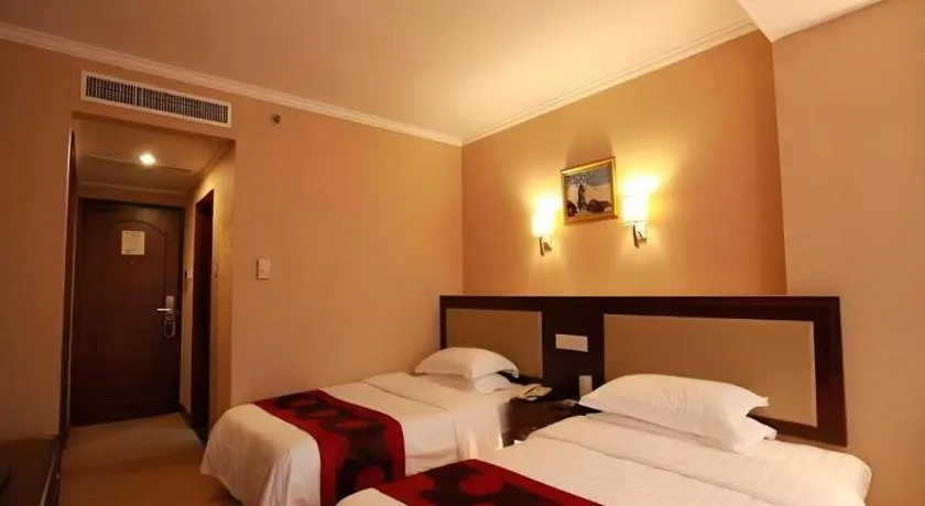 Bed in Dalian Bohai Pearl Hotel