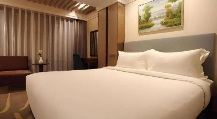 Bed in Dalian Bohai Pearl Hotel
