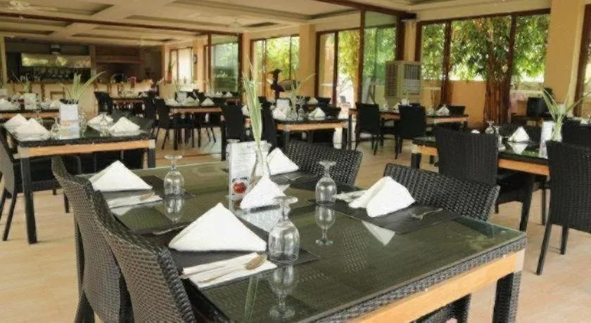 Bravo Resorts - Munting Paraiso