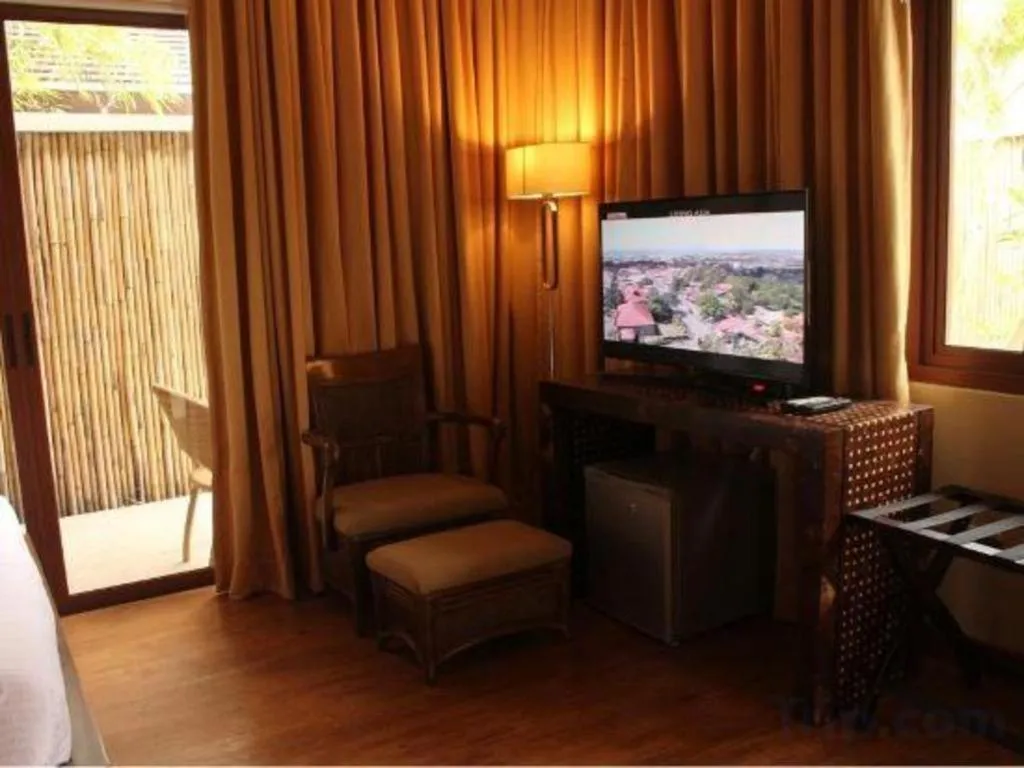 Bravo Resorts - Munting Paraiso