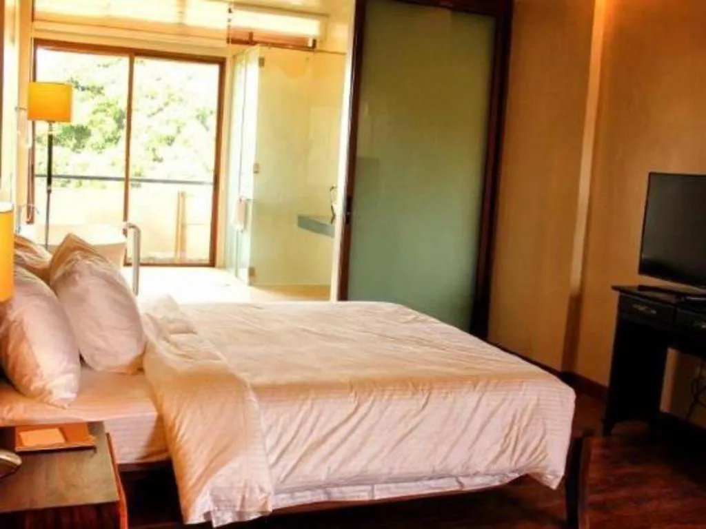 Bed in Bravo Resorts - Munting Paraiso