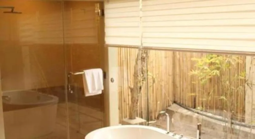 Bravo Resorts - Munting Paraiso