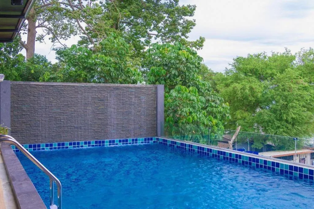 Rainbow Sky Hotel Samet