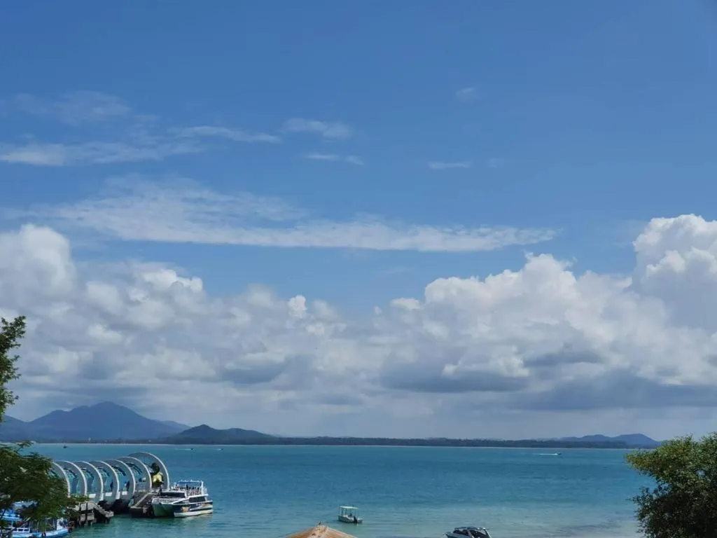 Rainbow Sky Hotel Samet