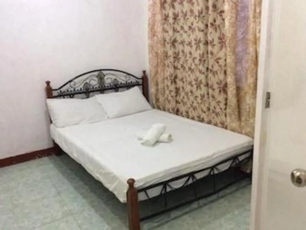 Bed in Aizawa Beach Resort