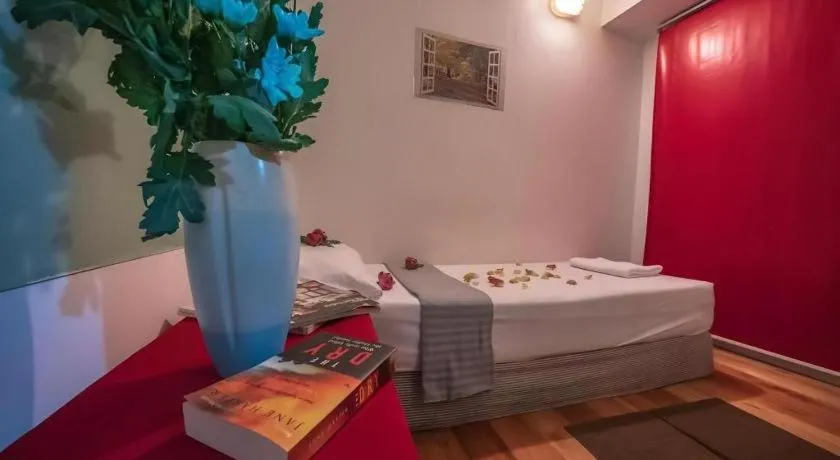 Bed in The Chilli Bangkok Hotel