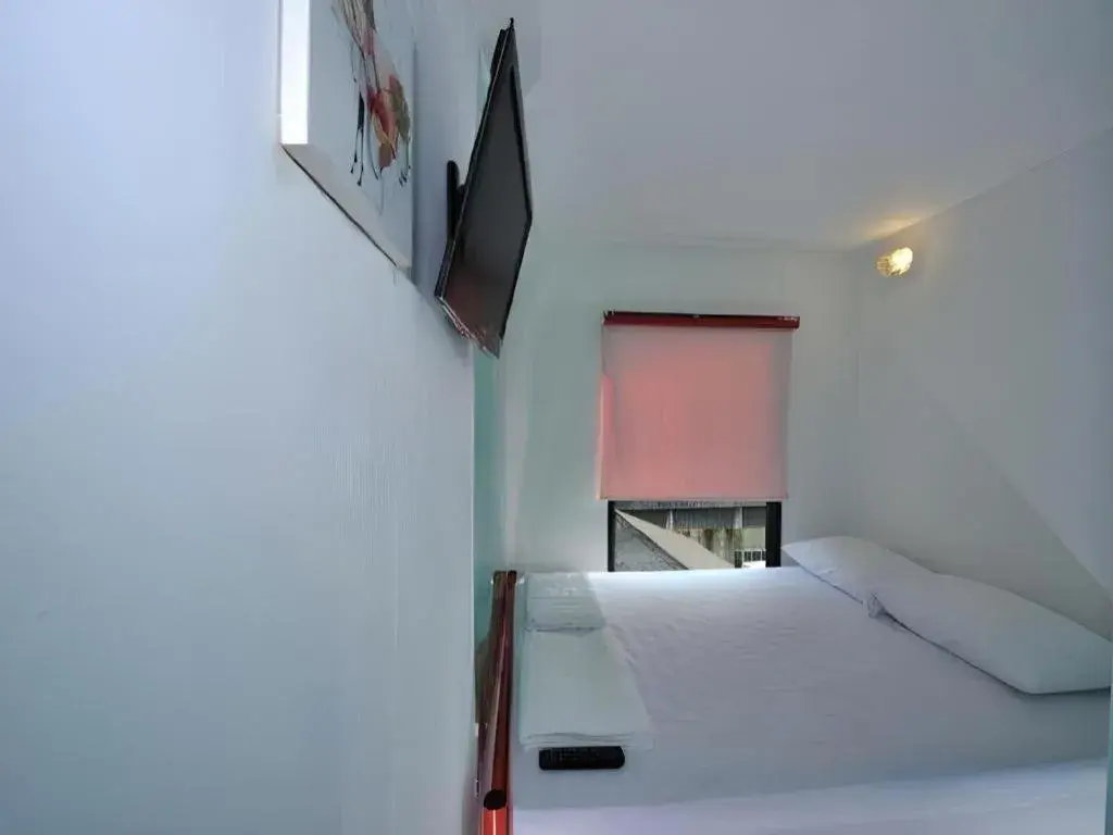 Bed in The Chilli Bangkok Hotel Bed in The Chilli Bangkok Hotel