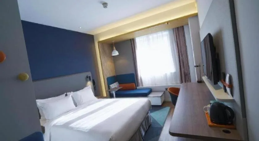 Bed in Holiday Inn Express Tianjin Dongli By IHG