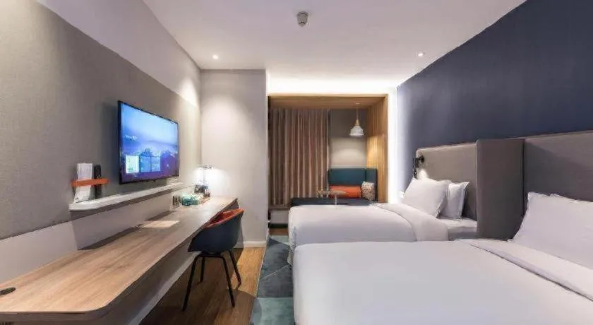 Bed in Holiday Inn Express Tianjin Dongli By IHG