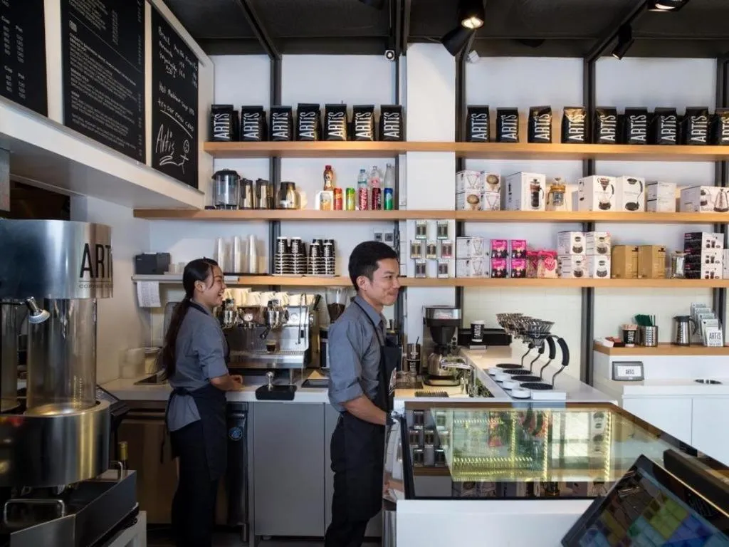 White House Asoke Sukhumvit 18