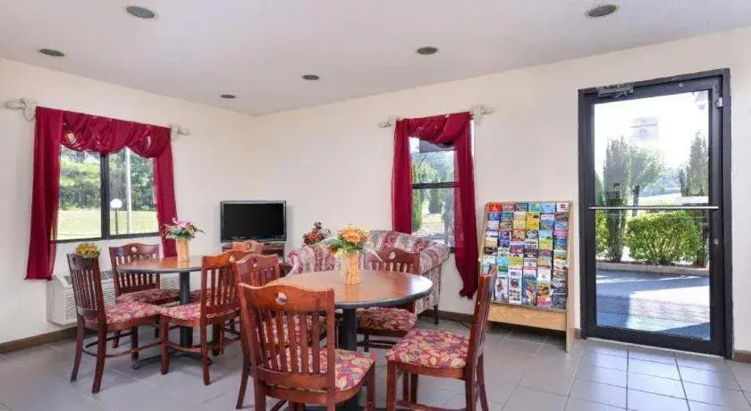 Baymont by Wyndham Acworth Baymont by Wyndham Acworth