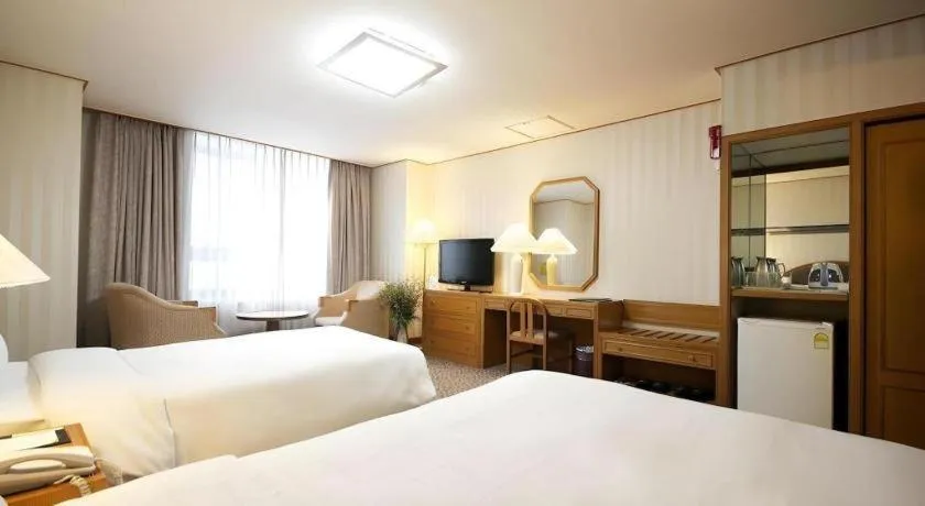 Bed in Seoul Rex Hotel